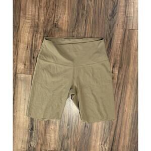 Nike Zenvy Women's Gentle-Support High-Waisted 8" Shorts